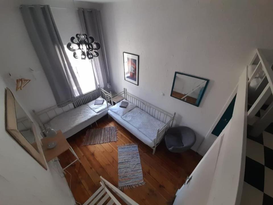 Rodzinna Przestrzen Dla 8 Osob 2 Pokoje Z Lazienka I Mini Aneksem Varşovia Exterior foto